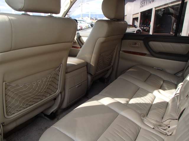 U00047668678_83_001.jpg