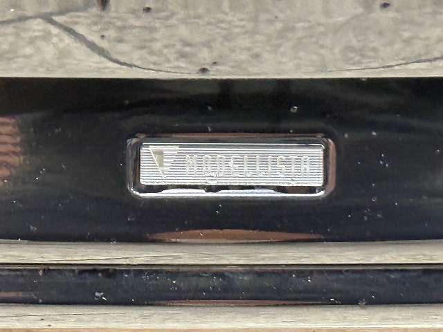 UZ0048136357_57_001.jpg