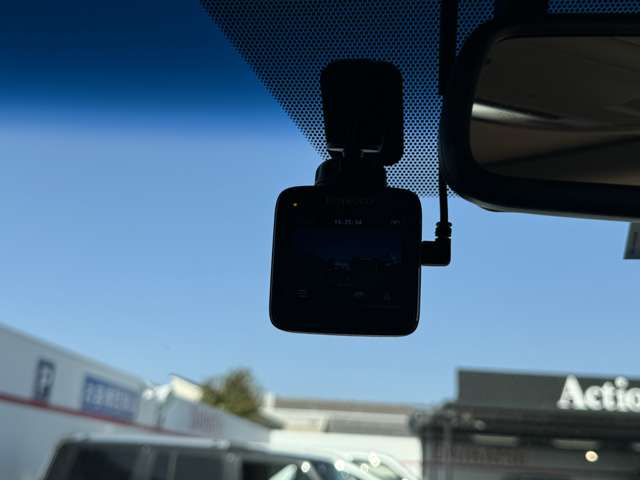 U00048269955_71_001.jpg