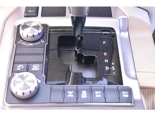 U00047576744_35_001.jpg