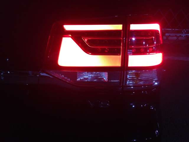 U00046546637_12_002.jpg