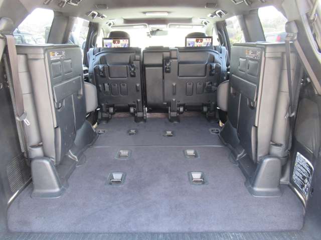 UJ0048405900_61_001.jpg