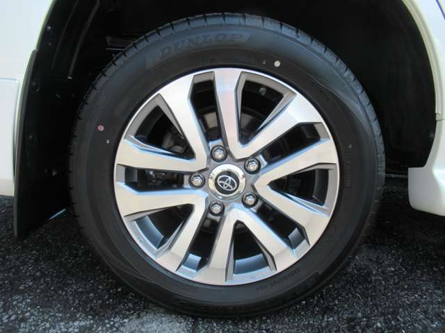 UJ0048405900_71_001.jpg