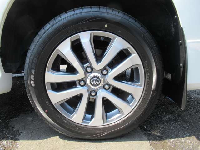 UJ0048405900_75_001.jpg