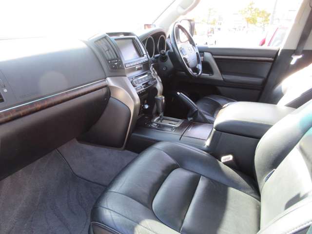 U00047923213_57_001.jpg