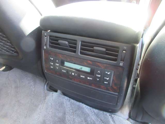 U00047923213_65_001.jpg