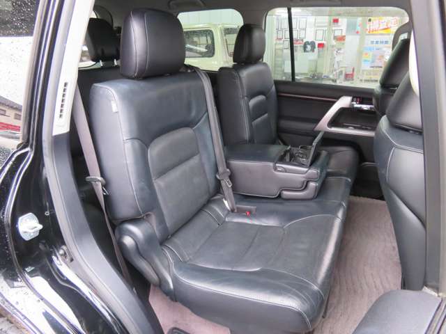 U00048329858_12_003.jpg