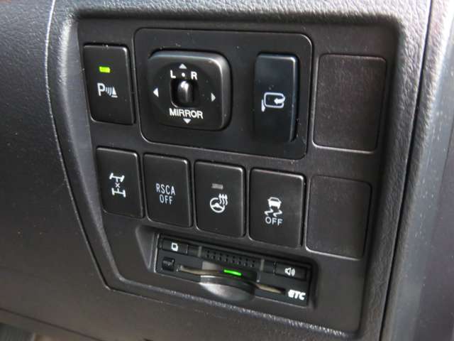 U00048329858_56_005.jpg