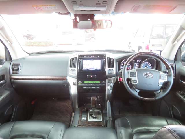 U00047441836_11_006.jpg