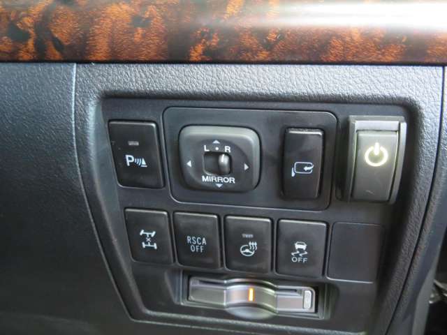 U00047441836_50_007.jpg