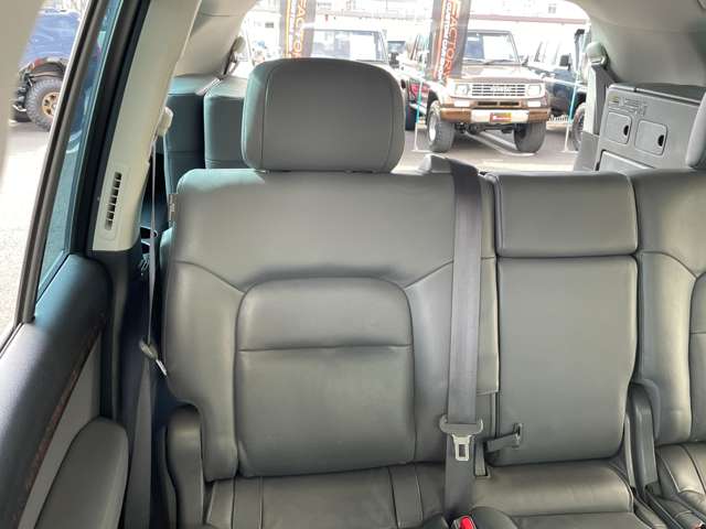 U00048143870_39_003.jpg