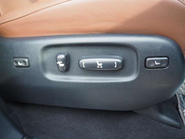 U00046931849_48_001.jpg