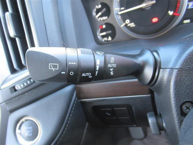 UJ0048070965_47_001.jpg
