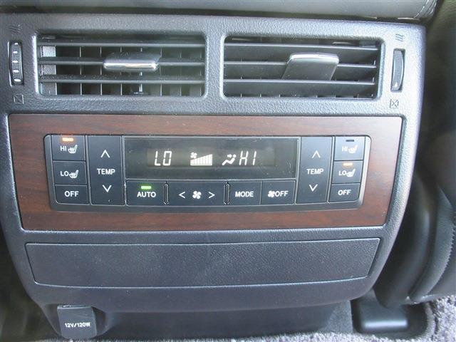 UJ0048070965_63_001.jpg