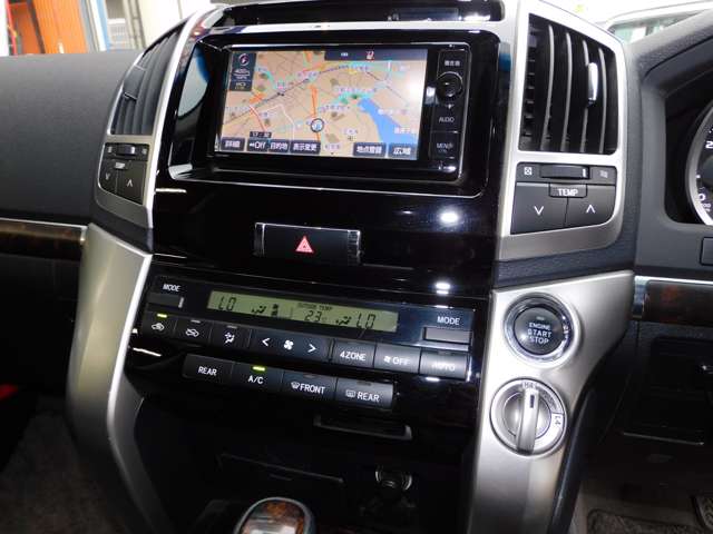 U00045878214_30_002.jpg