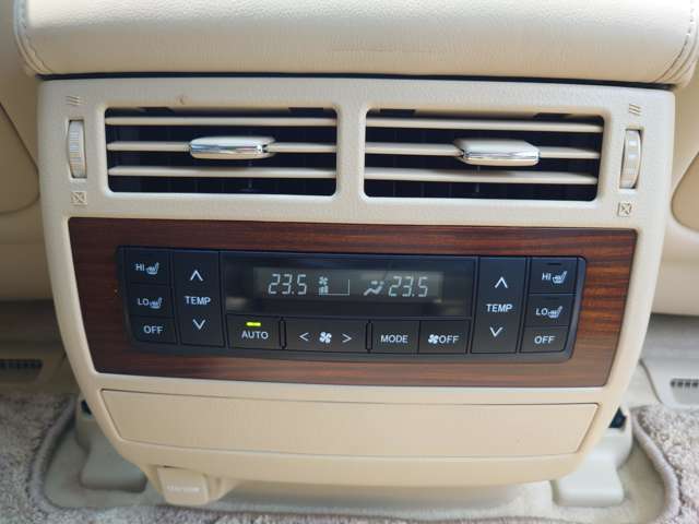 U00044209069_37_008.jpg