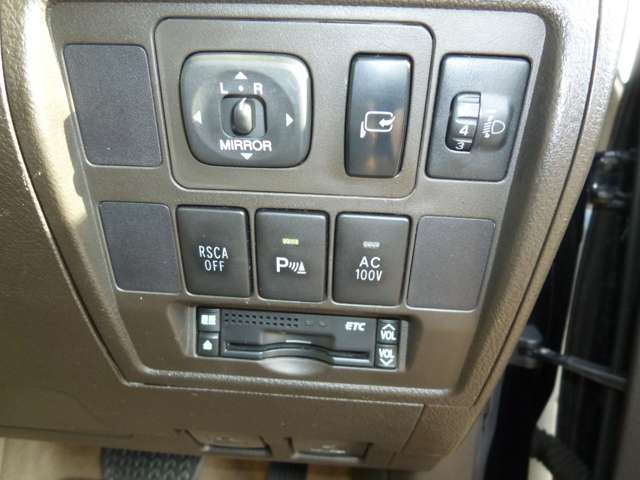 U00046429446_30_001.jpg