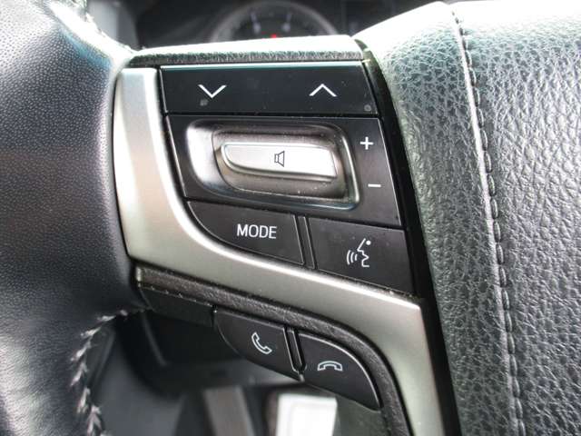 UJ0047905469_76_001.jpg