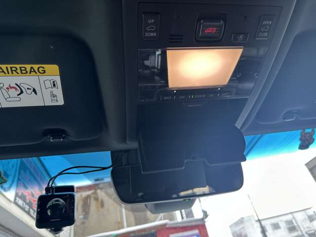 U00046938593_56_002.jpg