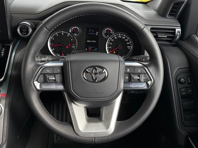 UZ0048498229_6_001.jpg