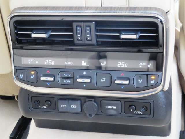 U00048197996_60_001.jpg