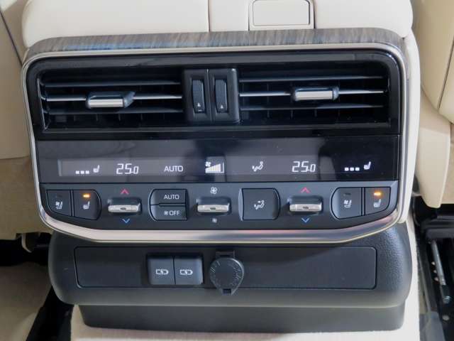 U00048536332_68_001.jpg