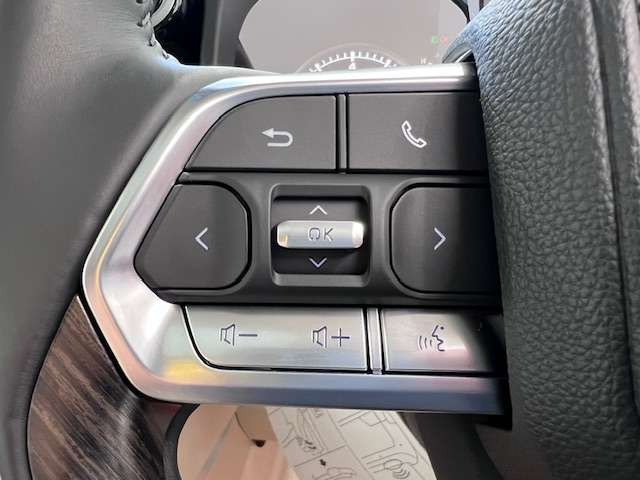 UJ0048206882_38_002.jpg