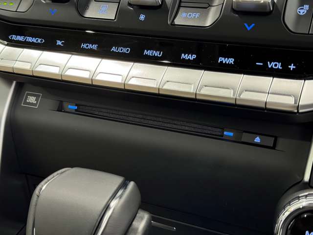 U00048277715_77_001.jpg