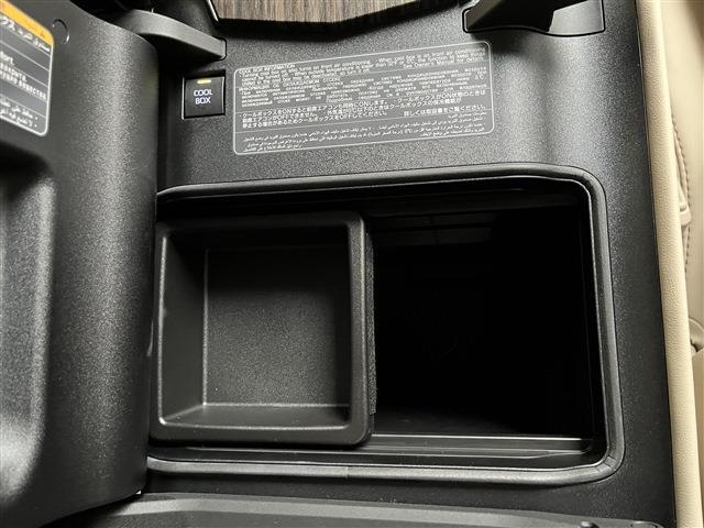UJ0046698454_14_002.jpg
