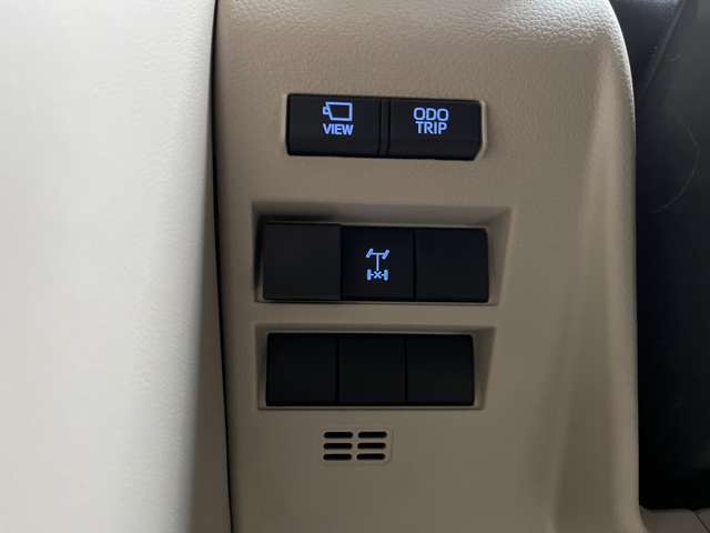 UJ0046698454_44_001.jpg