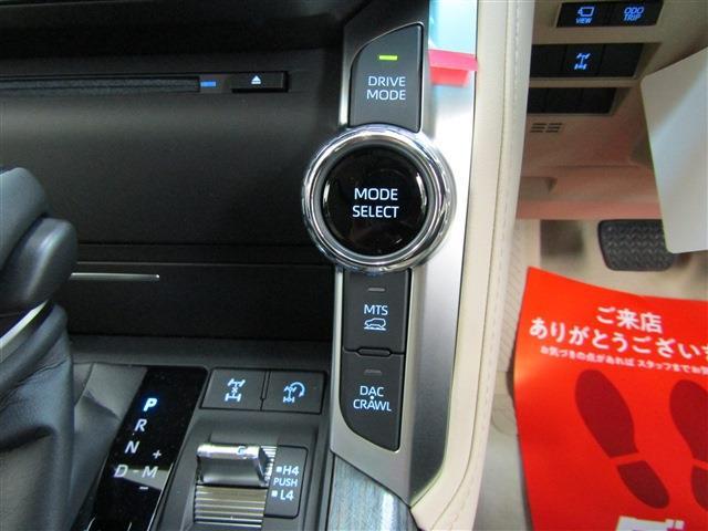 UJ0048417947_18_002.jpg