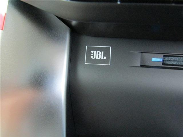UJ0048417947_19_002.jpg
