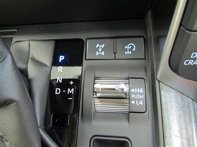 UJ0048417947_30_002.jpg
