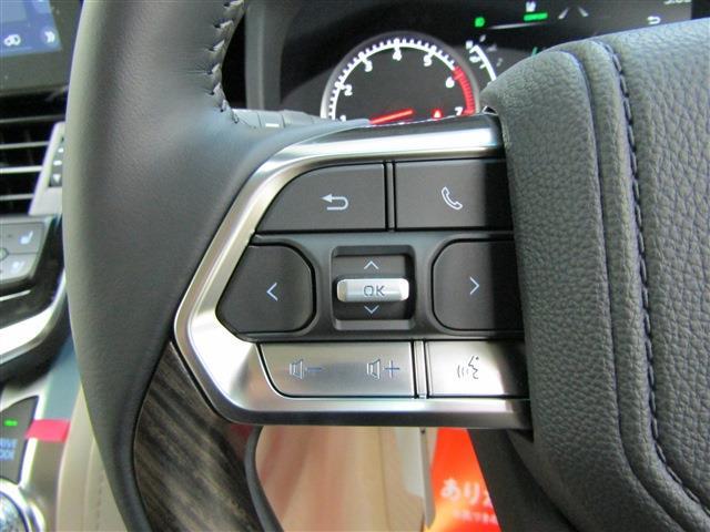 UJ0048417947_35_002.jpg
