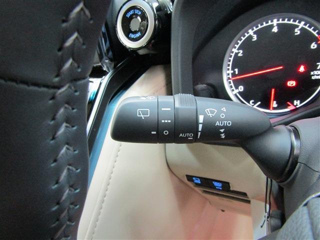UJ0048417947_37_002.jpg