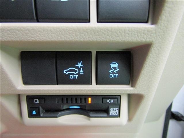 UJ0048417947_44_003.jpg