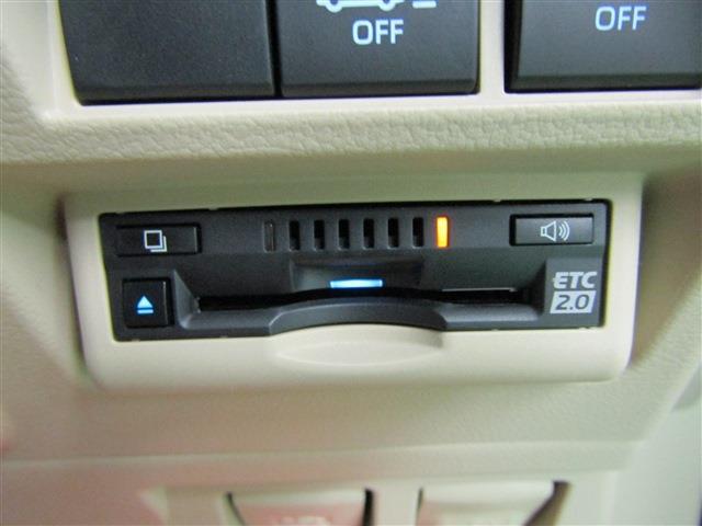 UJ0048417947_45_003.jpg