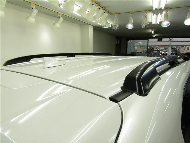 UJ0048417947_60_003.jpg