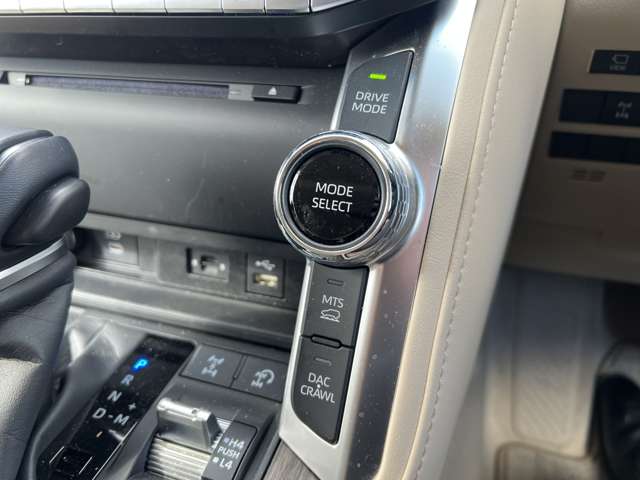 U00047857881_53_001.jpg