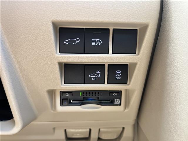 UJ0046166506_40_003.jpg