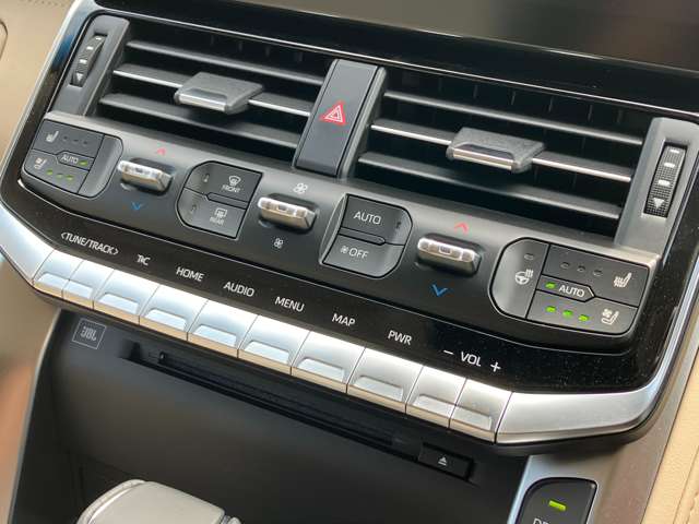 UJ0046177032_58_004.jpg