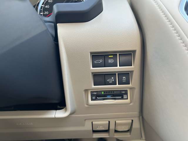 U00048302813_31_002.jpg