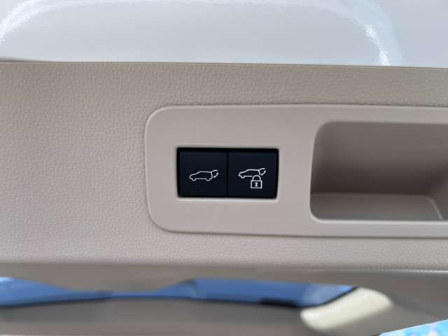 U00045856297_60_002.jpg