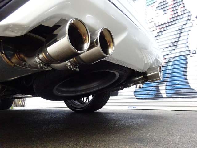 U00047109610_10_001.jpg