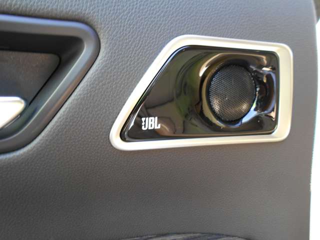 U00048090568_39_001.jpg