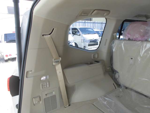 U00048527507_47_001.jpg