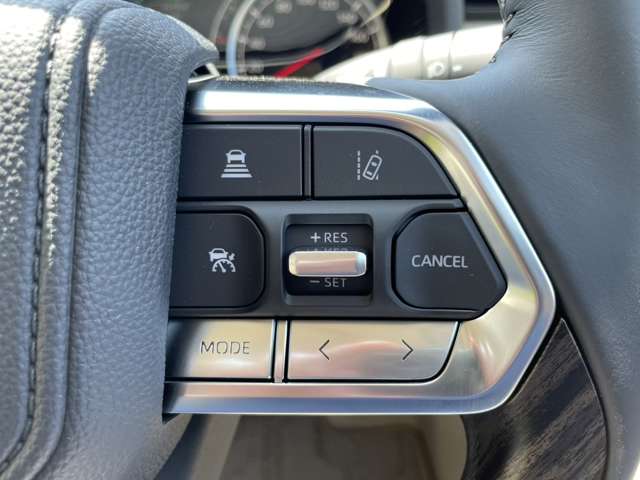 UZ0045566647_39_002.jpg
