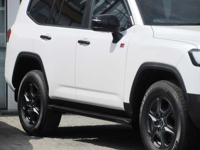 U00048311672_10_001.jpg