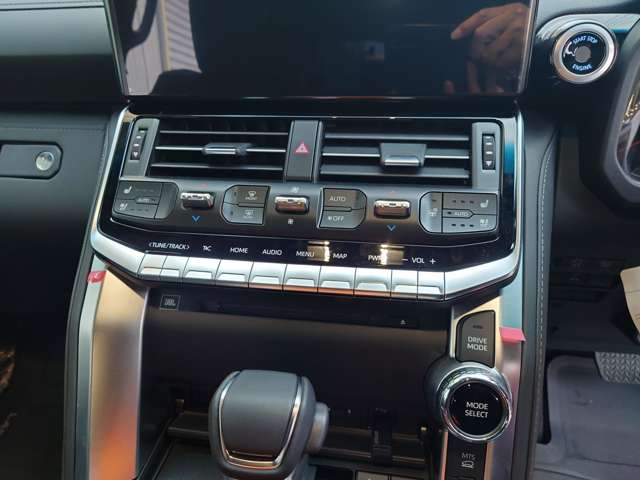 U00044312452_18_001.jpg