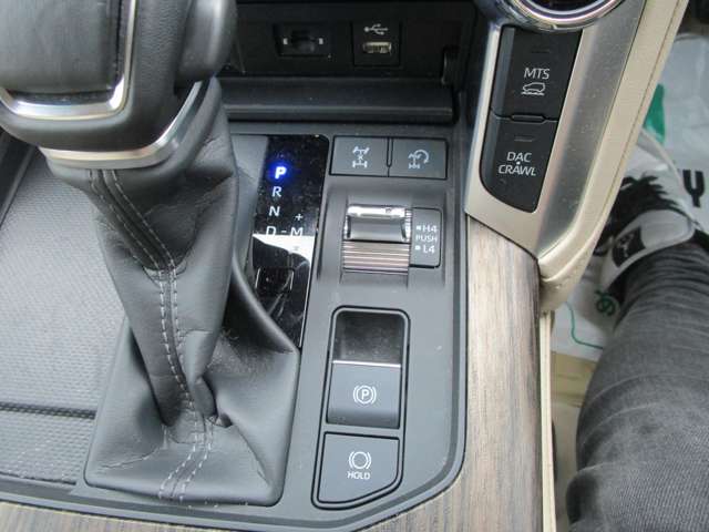 U00048287466_50_001.jpg